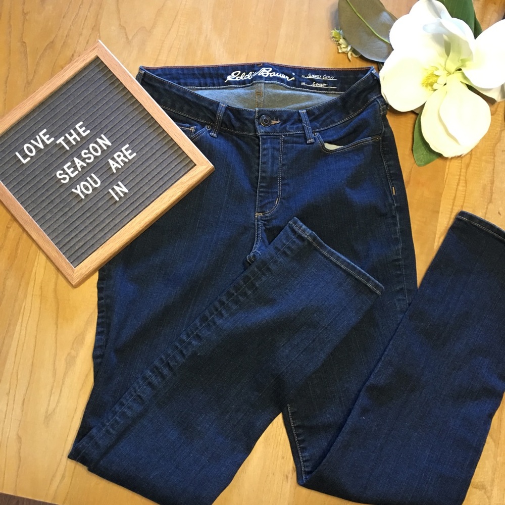 Eddie Bauer Slightly Curvy Straight Jeans size 6